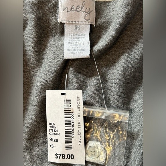 Neely South moon under Ivory button up color block sweater crop size XS NWT - Picture 4 of 5